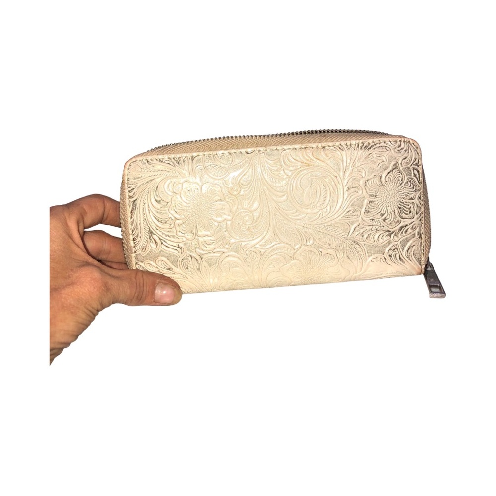 MMS Design Studio Cream Embossed Wallet - Picture 2 of 10